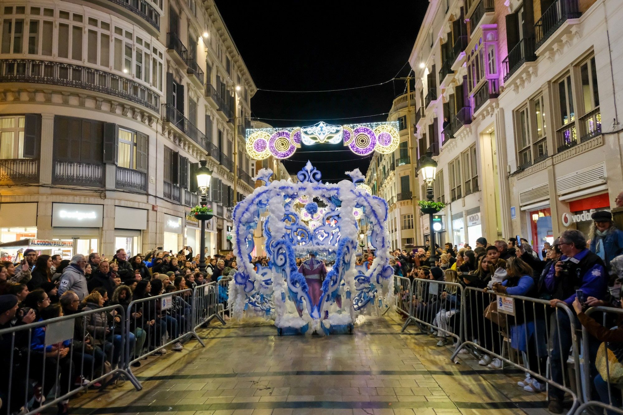 El Carnaval toma la calle con el pregón de Paqui Prieto