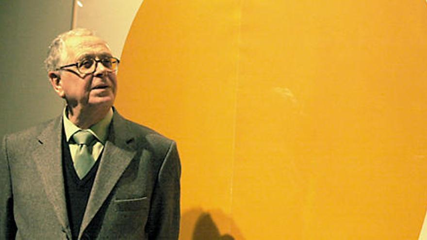 Martín Chirino en una de sus exposiciones.   QUESADA
