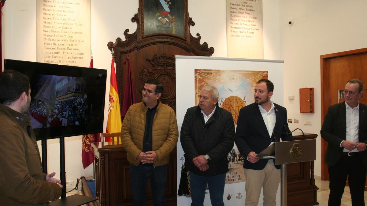 Ángel Latorre, José María Miñarro, Francisco Morales y Ramón Mateos, durante la presentación del acto, frustrado, de promoción de la Semana Santa en Madrid.