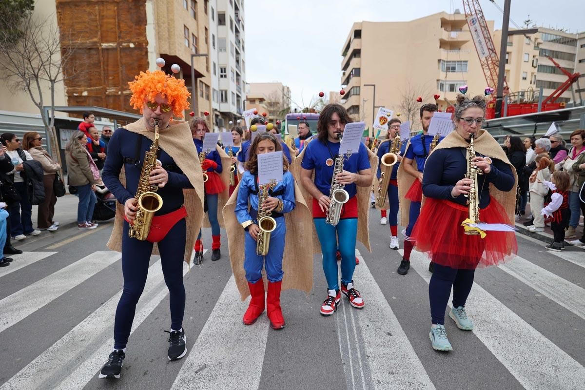 Búscate en las imágenes de la rúa de Carnaval de Ibiza