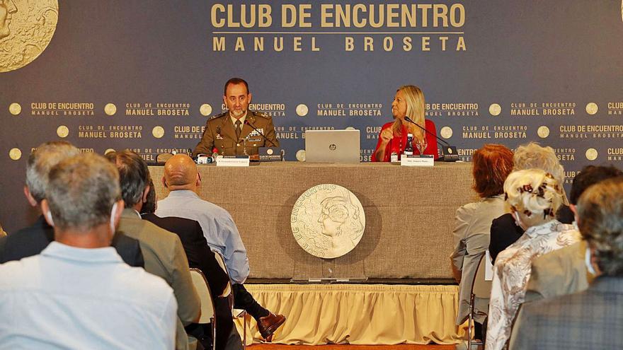 "China nos está comprando el comercio, es un rival sistémico" - Vimarsana News