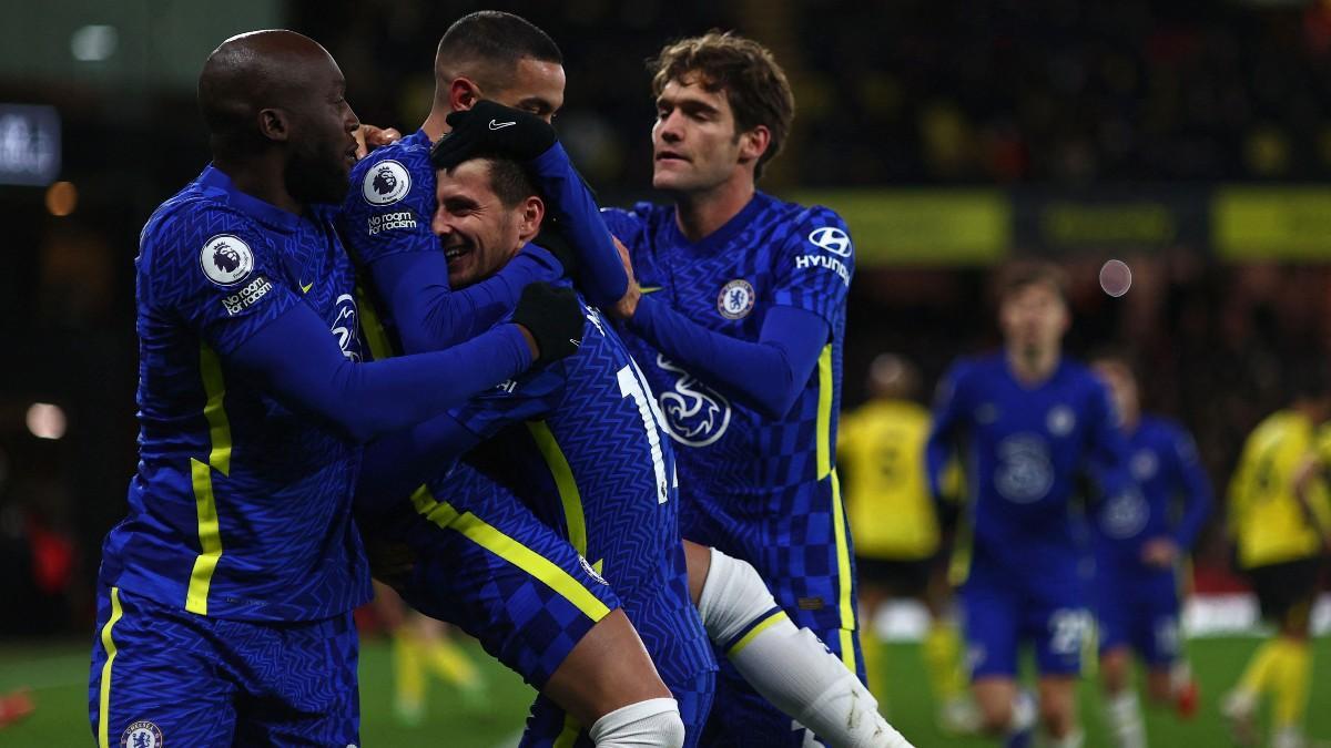 Ziyech y sus compañeros celebran el 1-2 decisivo en Vicarage Road