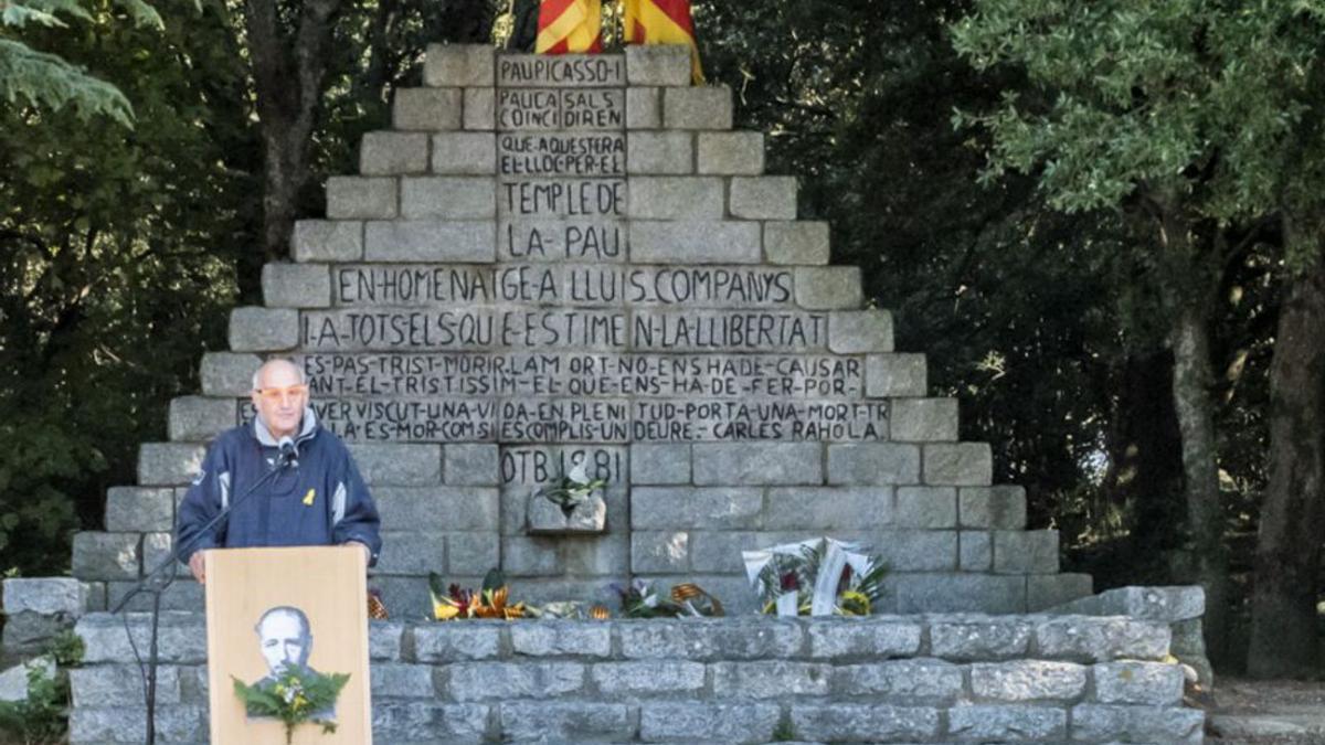 El monument del coll de Manrella en homenatge al president Companys