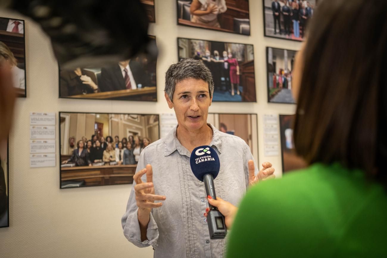 Exposición 'Tres miradas' en el Parlamento de Canarias