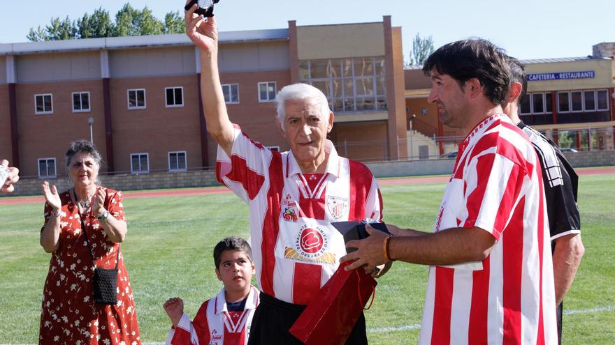 Antonio Fernández Carbajo y el fútbol, en imágenes