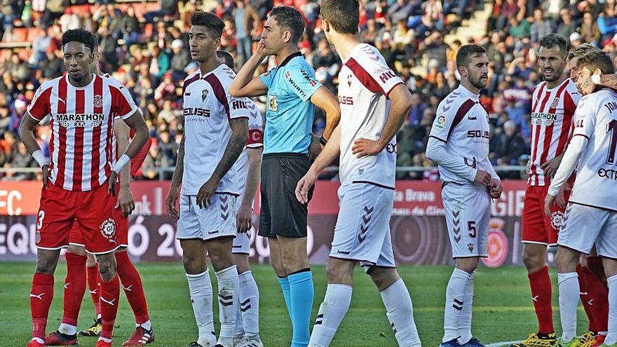 Bikandi Garrido no va veure dos penals en l&#039;afegit contra l&#039;Albacete.