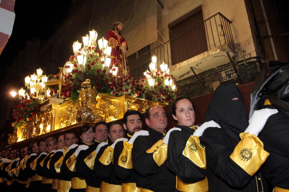 El primer trono mixto de Cartagena marca la procesión del Prendimiento