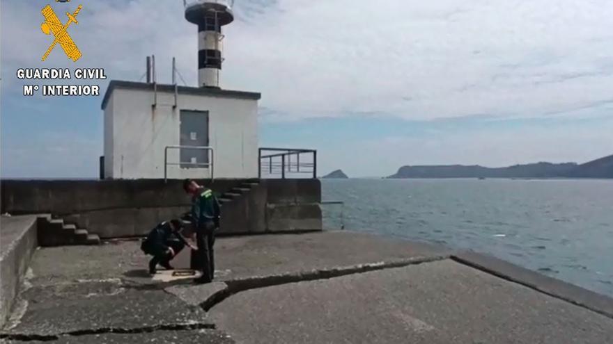 Cuatro detenidos por el robo que dejó sin pararrayos y sin luz a los Faros de Cudillero y San Esteban de Pravia