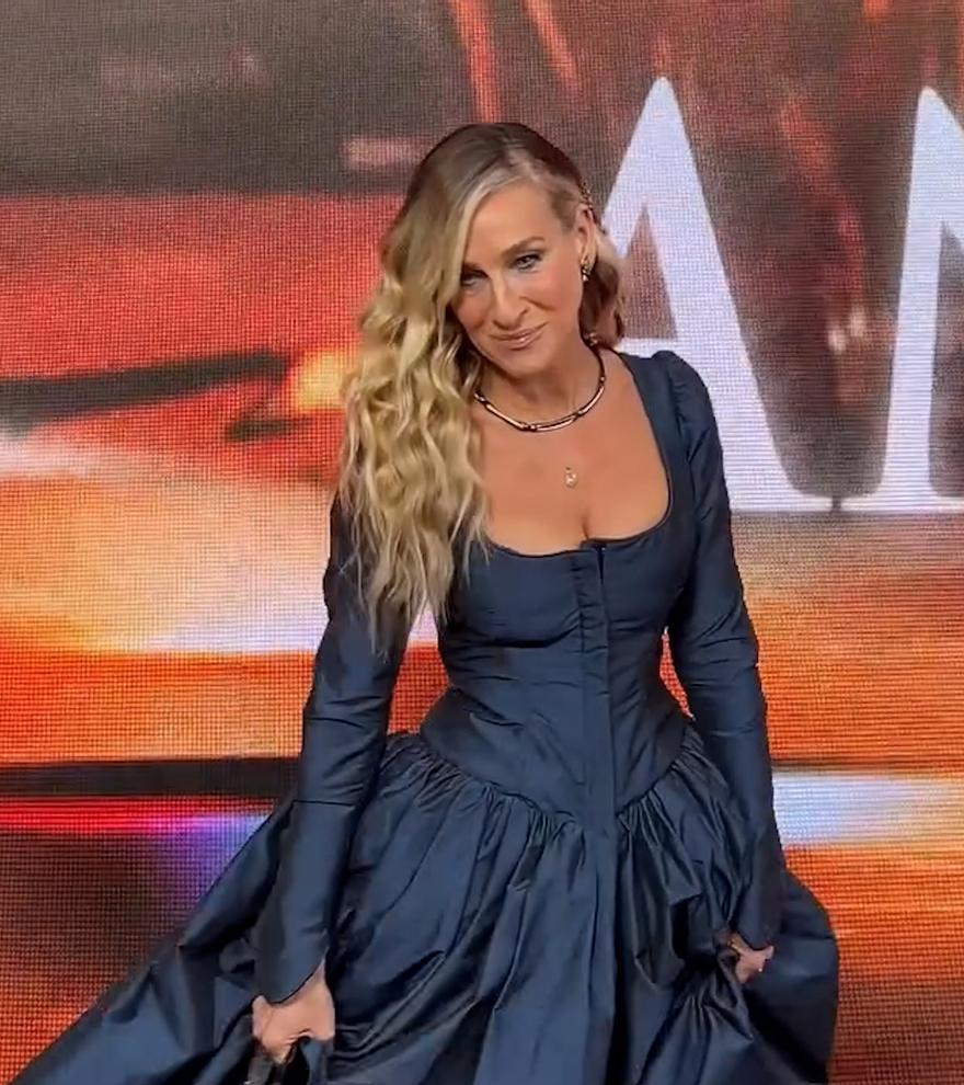 Sarah Jessica Parker deslumbra con nuevo look en el estreno de &#039;And Just Like That&#039;