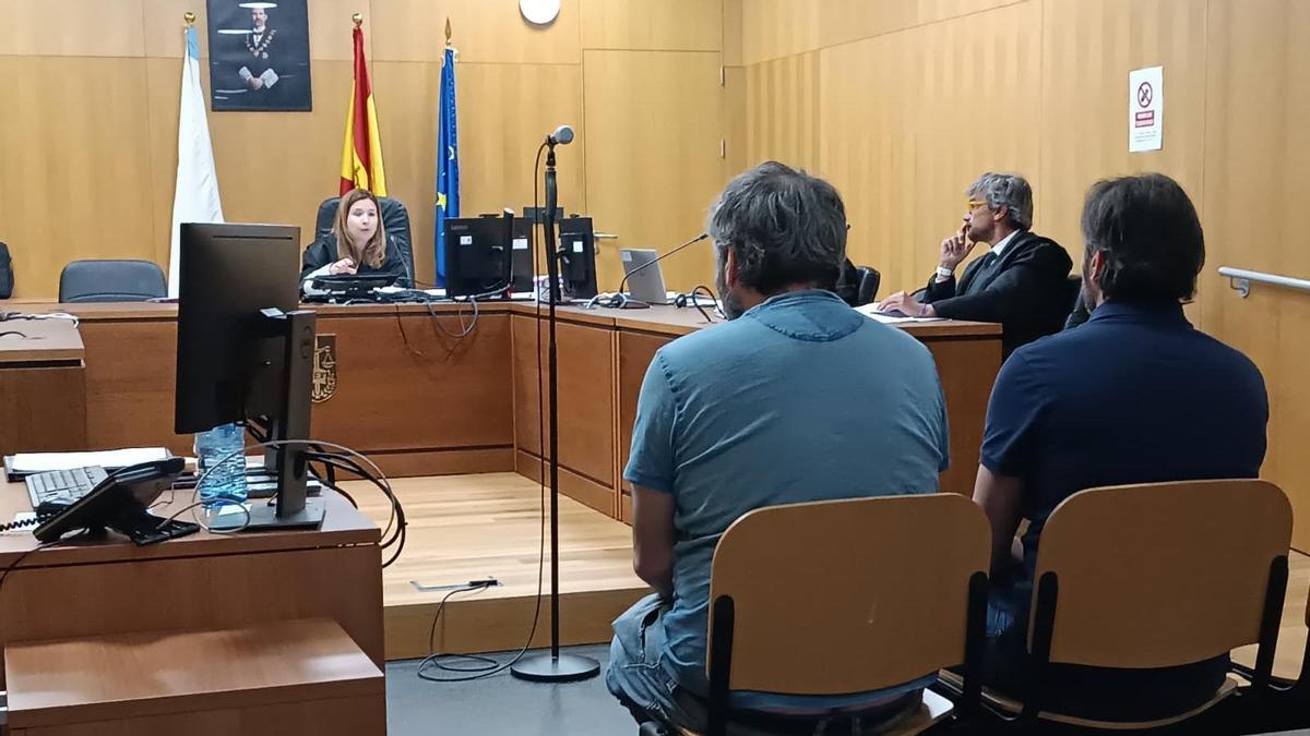 Un trabajador de un aserradero con una mano «catastrófica»: perdió un dedo y las falanges de otros tres y será indemnizado con 200.000 euros