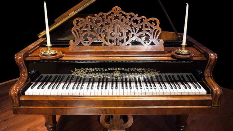 Història del piano. Un viatge sonor i visual