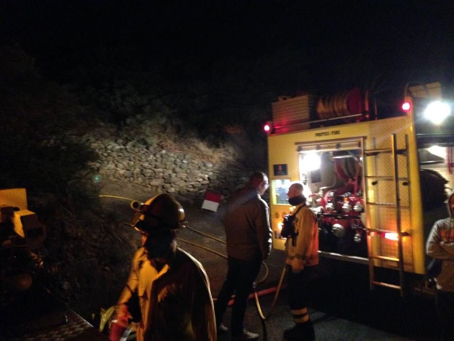 Extinguido un incendio en Cazadores