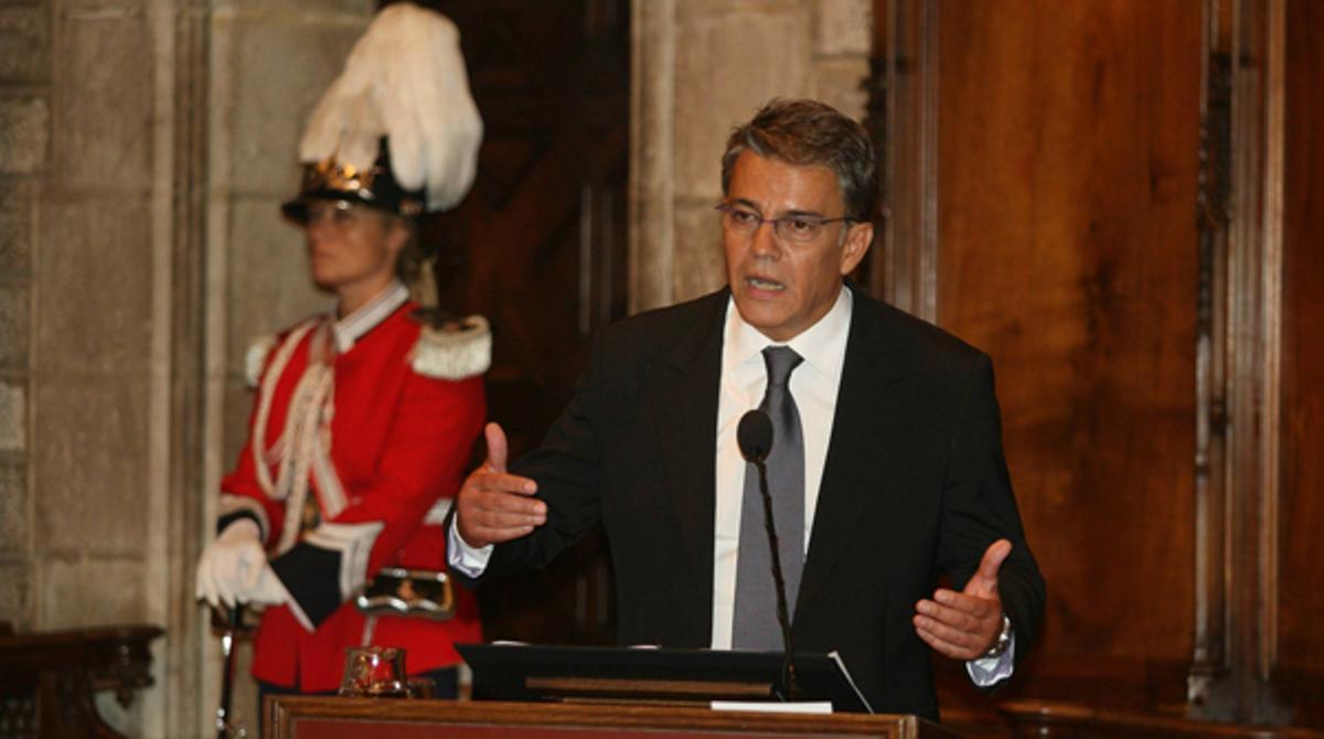 Joaquim Maria Puyal durant el pregó al Saló de Cent de l’Ajuntament de Barcelona.