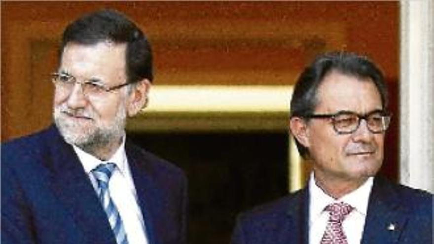 Mariano Rajoy i Artur Mas van tornar a escenificar el seu total desacord sobre la consulta