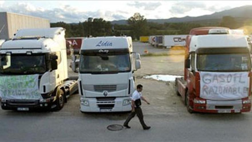 La huelga de transportistas podría impedir la salida de la fruta extremeña