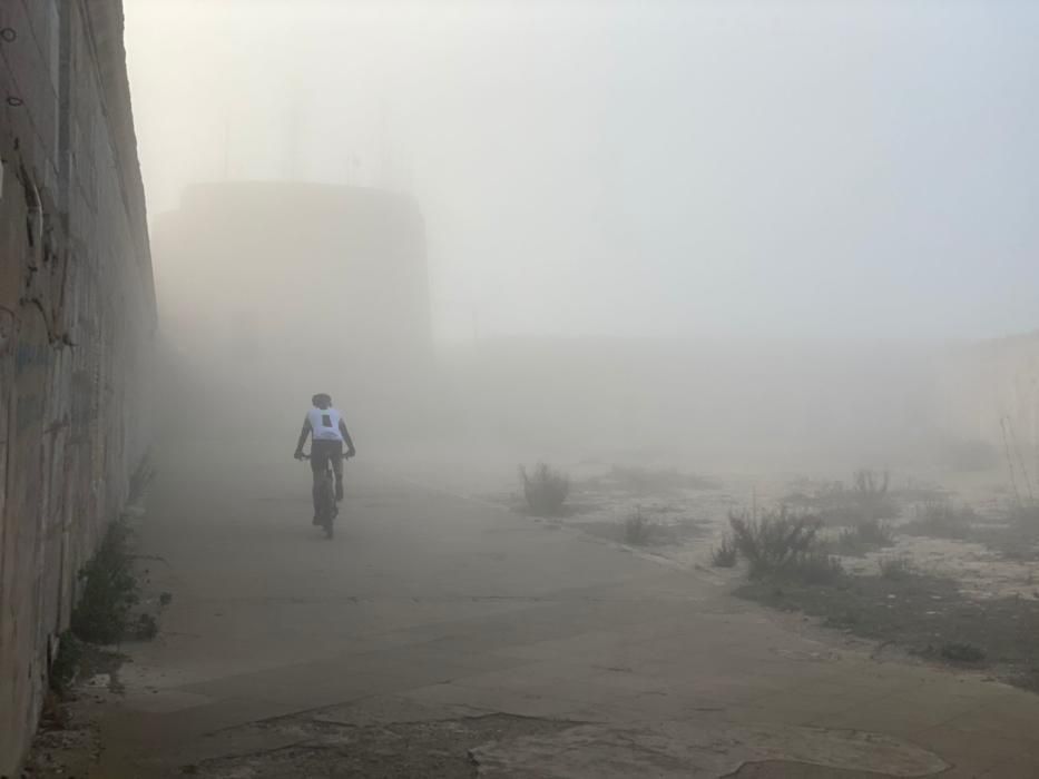 Un manto de niebla toma Cartagena