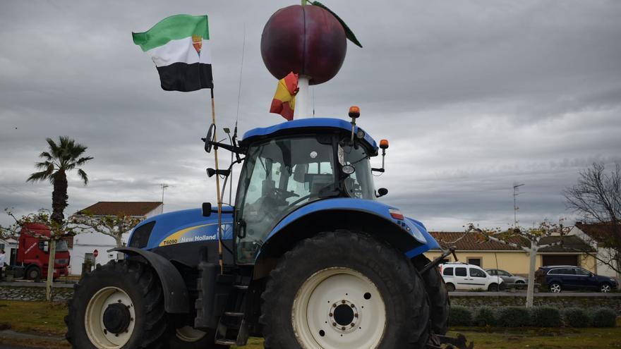 Un agricultor extremeño clama: &quot;Es una pena que alguien se arruine trabajando&quot;