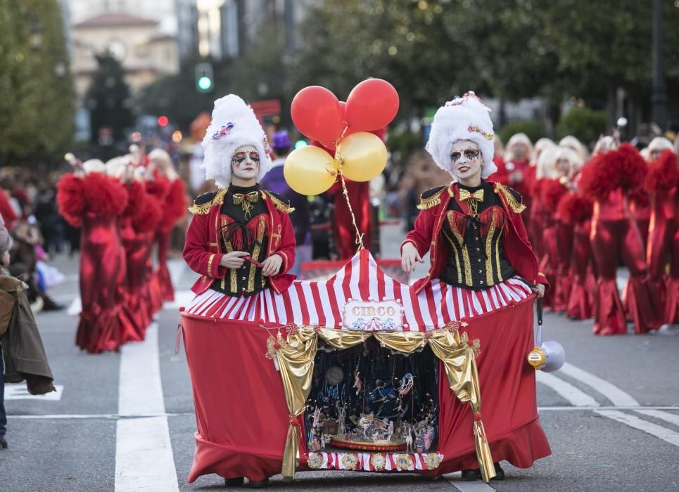 Oviedo celebra su Antroxu