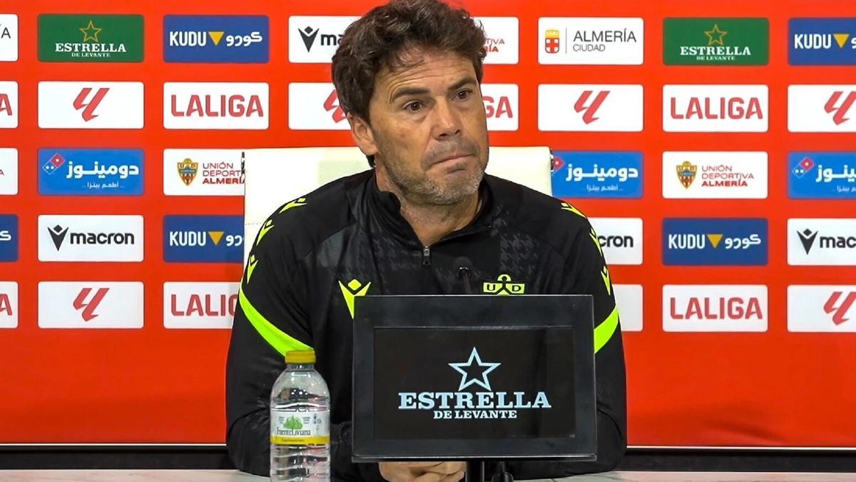 Rubi, entrenador de la UD Almería, en rueda de prensa.