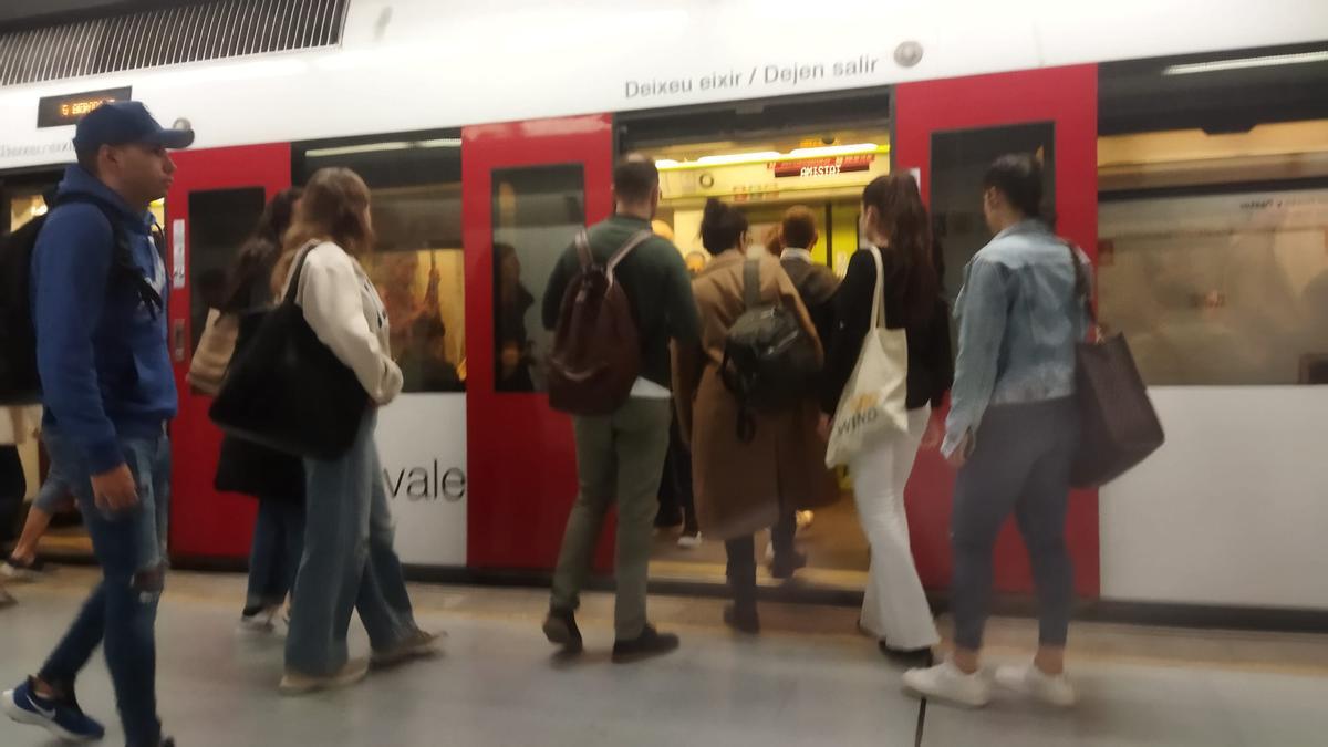 El Consell quiere potenciar el uso del TRAM de València.