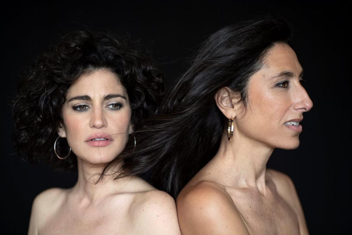 Elena Gadel (izquierda) y Marta Robles homenajearán a las mujeres que nos han conmovido.