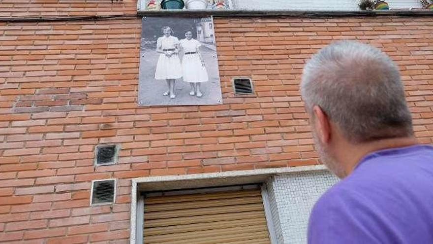 Mercado tradicional en La Cerezal y exposición de fotografías antiguas en Blimea