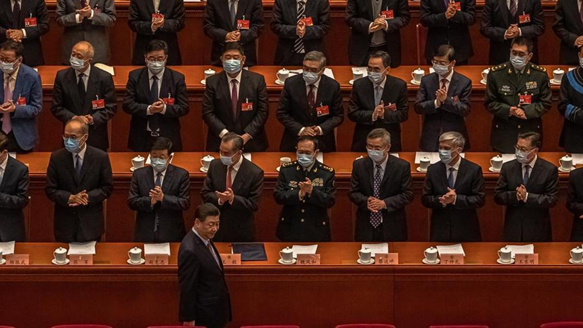 El presidente chino Xi Jinping asiste a la primera jornada de la reunión anual de su Asamblea Nacional Popular.