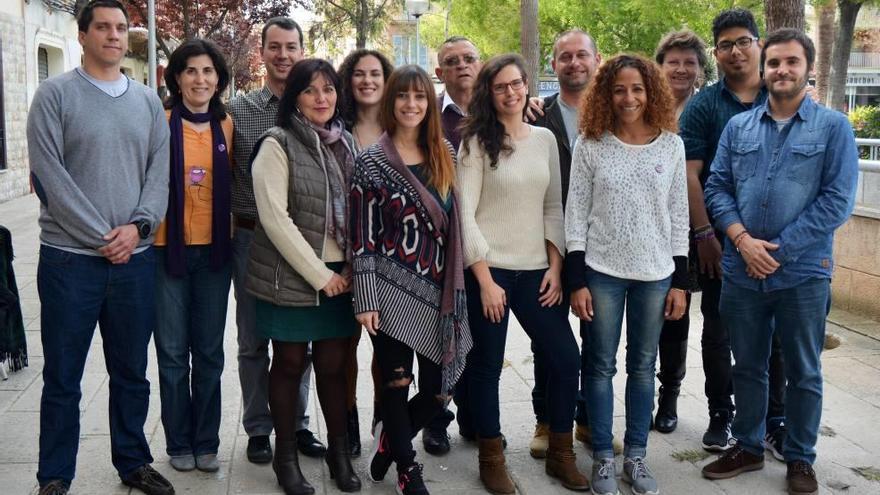 El nuevo equipo técnico de Podem, con los cinco regidores de Som.