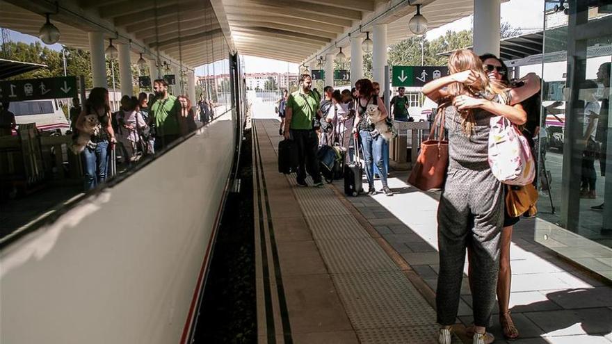 &#039;Milana bonita&#039; llevará a Madrid su protesta para exigir un tren digno