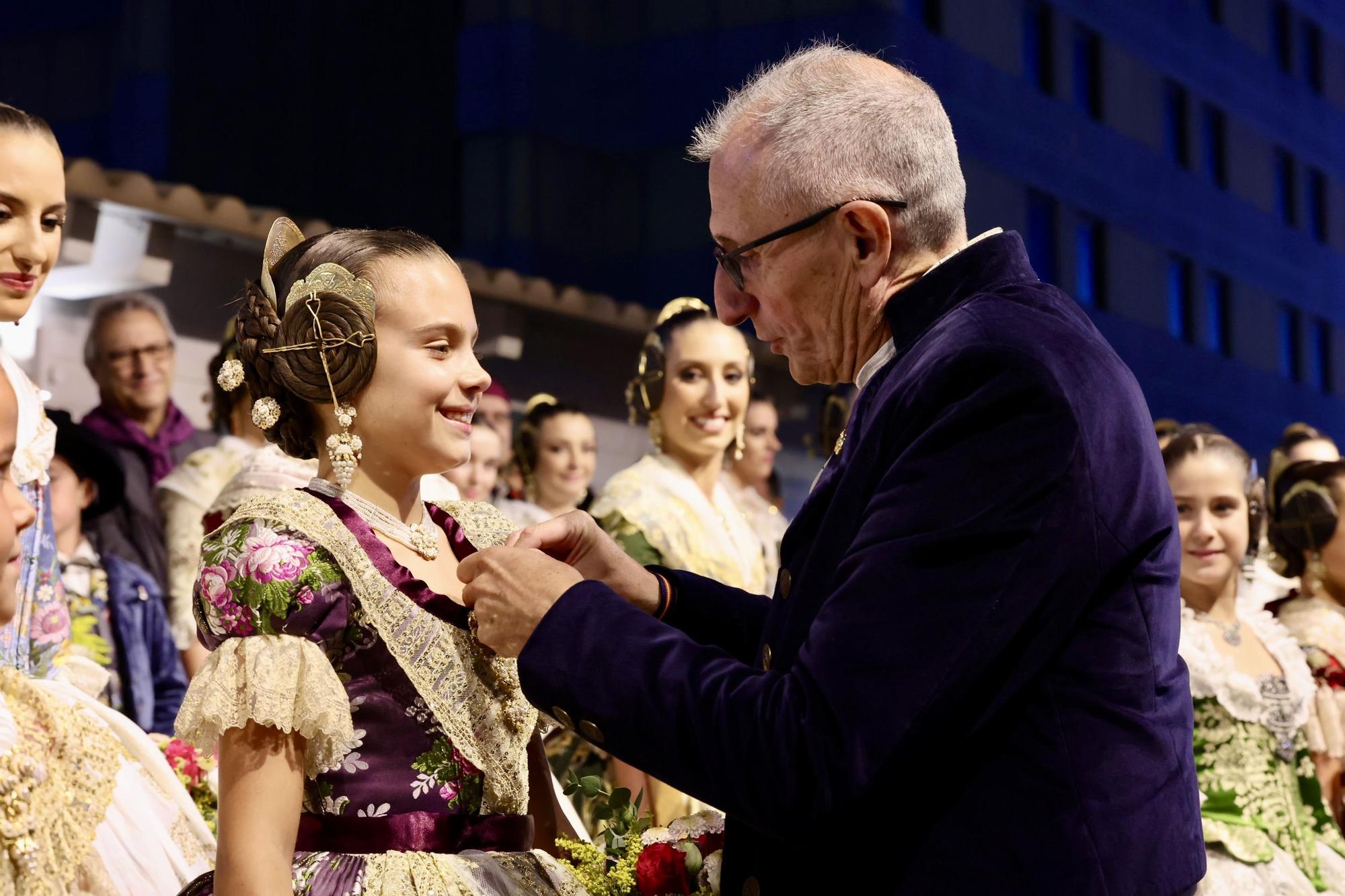 La primera gran prueba de María Estela, Marina y las cortes en la Festa per a Tots