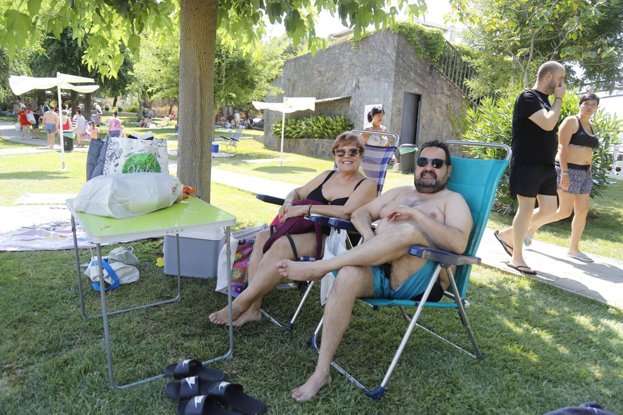 Domingo de piscina en Assuan y Las Dos Columnas