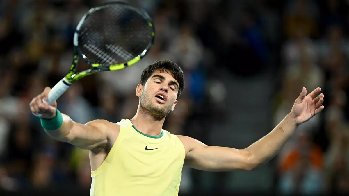 Zverev cierra la puerta de las semifinales a Alcaraz en Australia