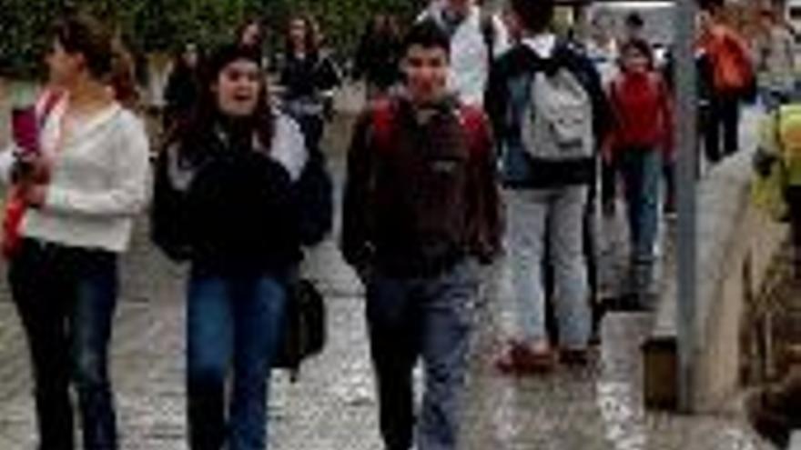 Los institutos acogerán la Secundaria el próximo año