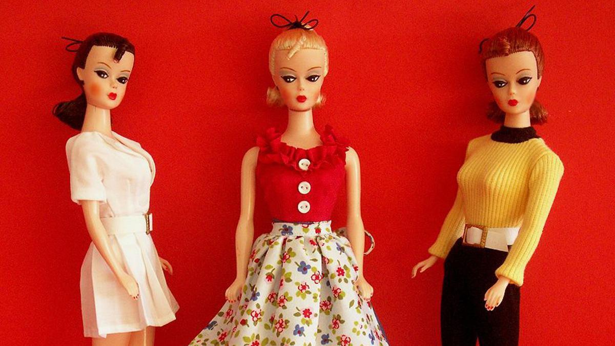 Tres muñecas Lilli, precursora de la famosa Barbie.