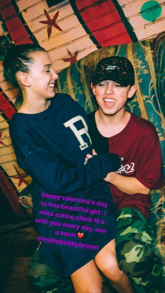 Millie Bobby Brown y Jacob Sartorius muestra su amor en Instagram