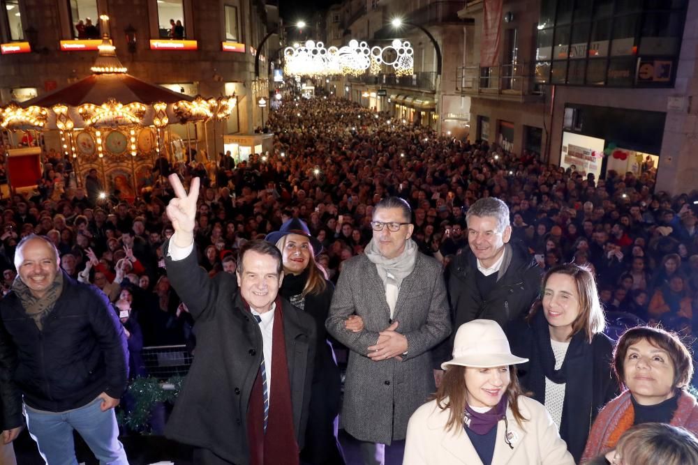 El apagado del alumbrado de la Navidad de Vigo, en imágenes. // José Lores