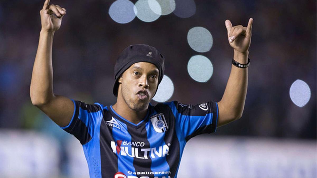 Ronaldinho ya está en México