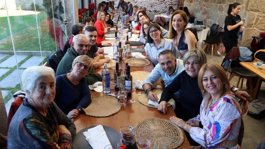 La asociación Xironsa de Corvillón celebra un entretenido almuerzo | NOÉ PARGA
