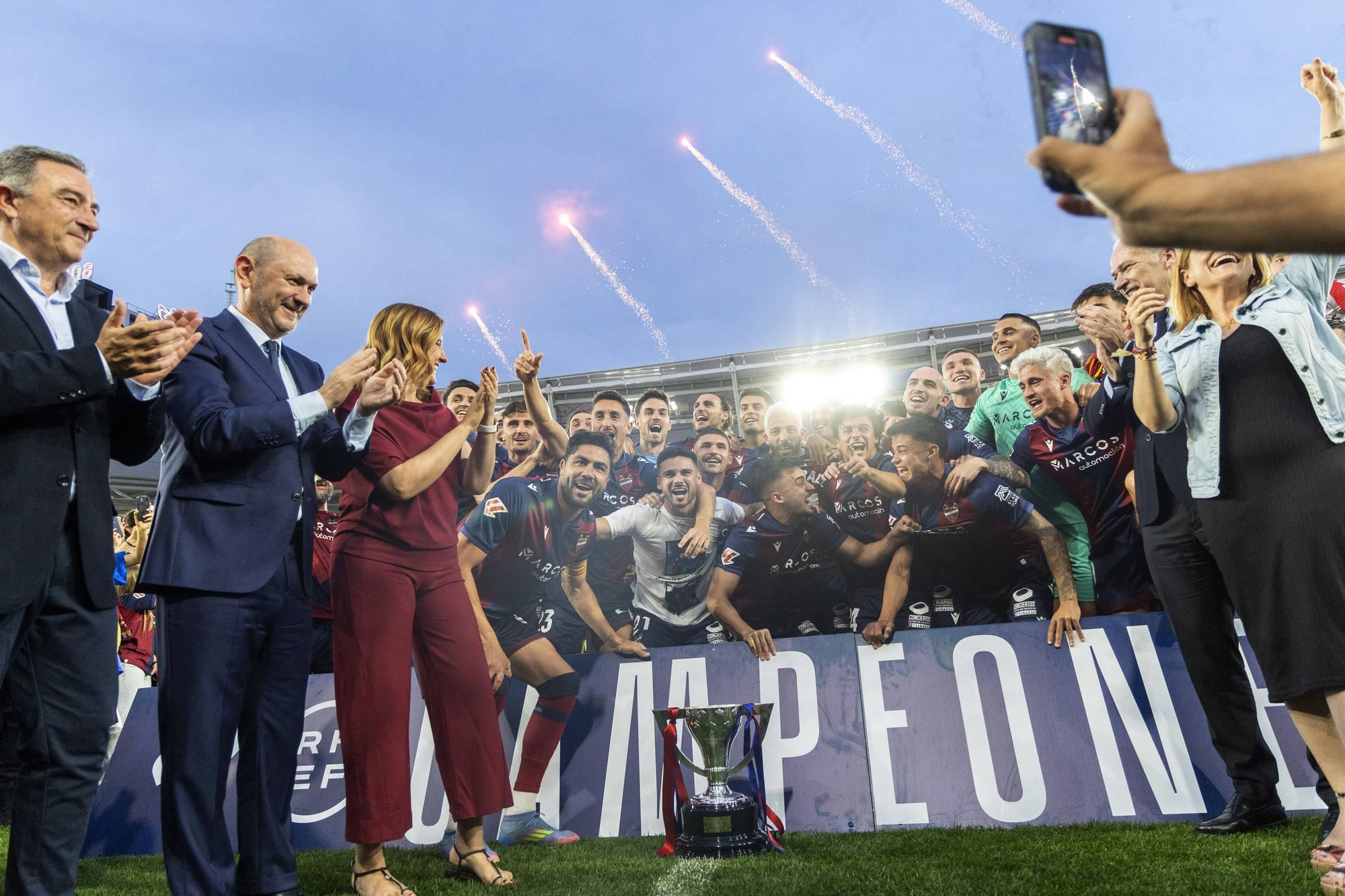 Las mejores imágenes de la celebración del Levante en el Ciutat