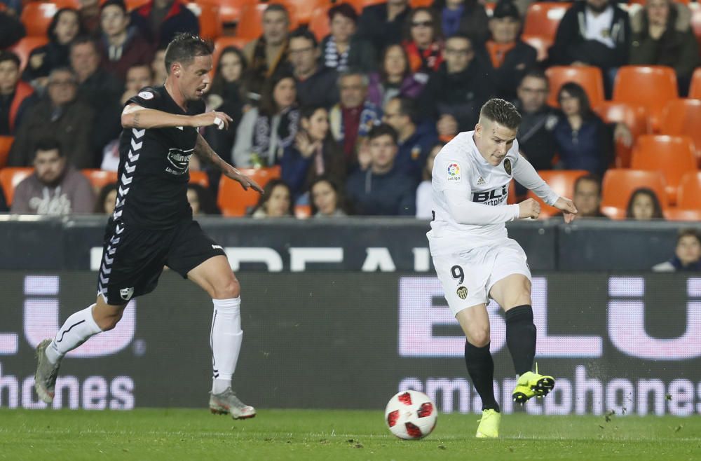 Valencia CF - SD Ebro, en imágenes