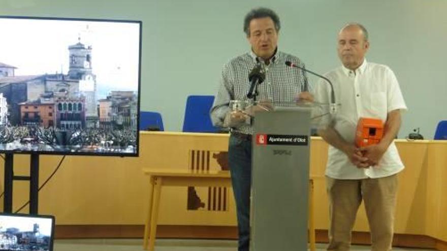 D&#039;esquerra a dreta, Josep Guix i Esteve Ràfols.