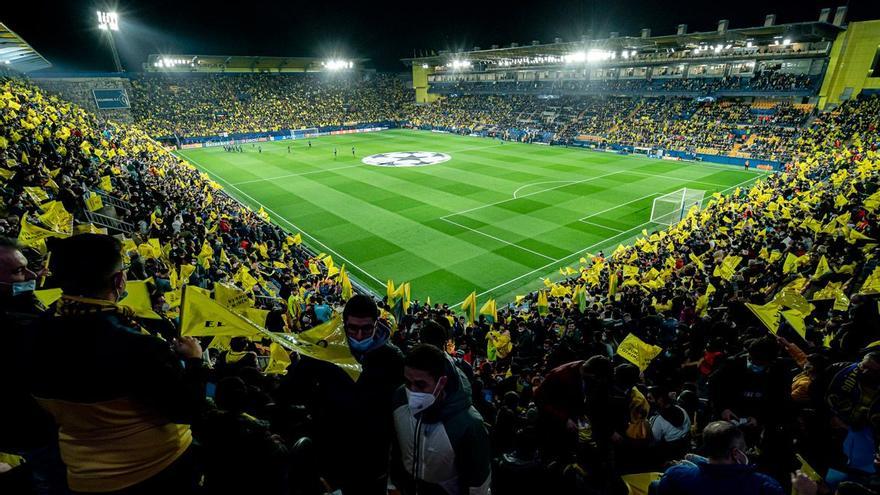 Panorámica del Estadio de la Cerámica en el Villarreal-Juventus (ida de los octavos de final de la Champions).