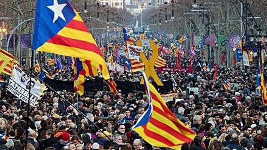 La manifestació del passeig de Gràcia d&#039;ahir al vespre, que tancava la jornada de vaga