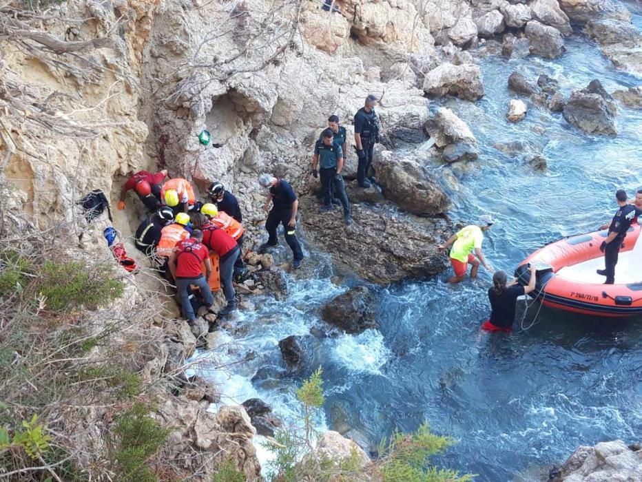 En estado crítico un hombre tras caer de diez metros en Cala Bassa