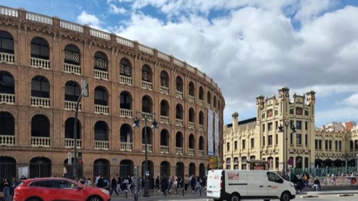 Estación del Norte y Plaza de Toros en Valencia