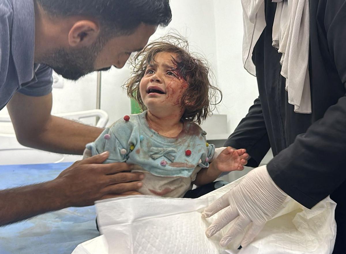 Clamor mundial per un bombardeig amb desenes de morts a Rafah