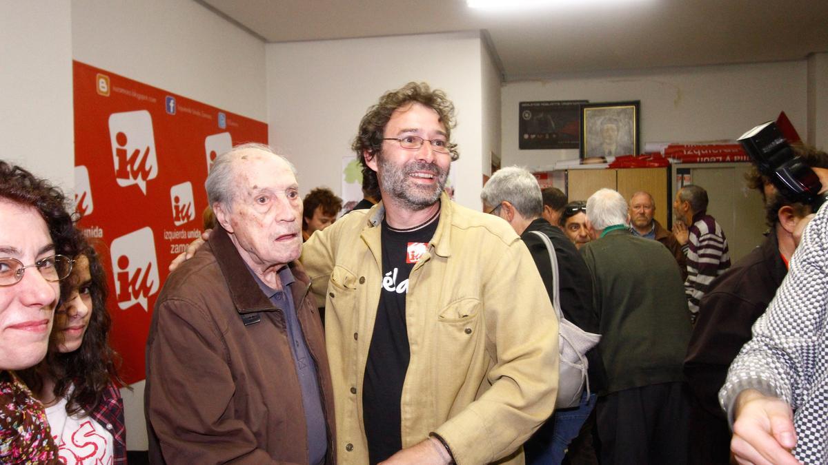 Amable García, junto a Miguel Ángel Viñas