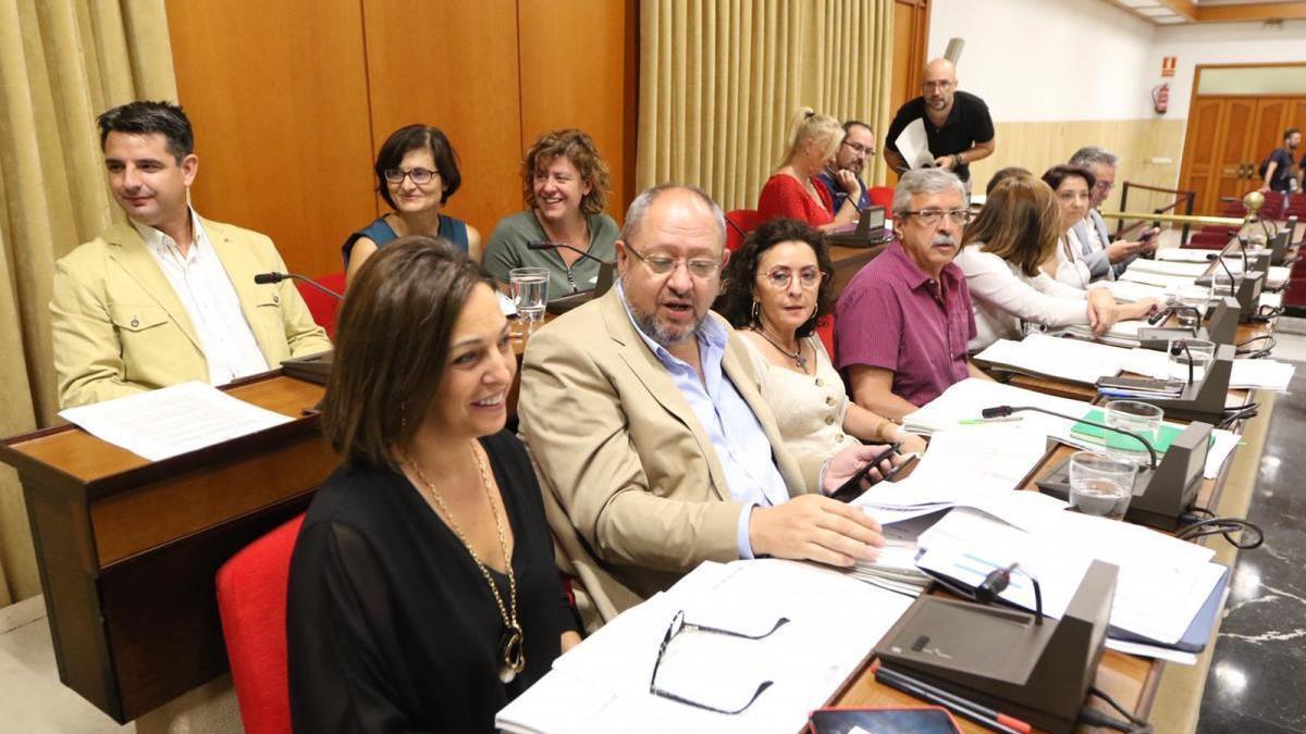 El PSOE quiere que el Pleno rechace los recortes de la Junta de Andalucía a las universidades públicas