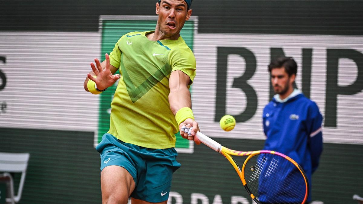 Rafa Nadal, durante su primer partido en Roland Garros.