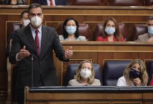 El presidente del Gobierno, Pedro Sánchez, interviene en una sesión de control al Gobierno en el Congreso de los Diputados